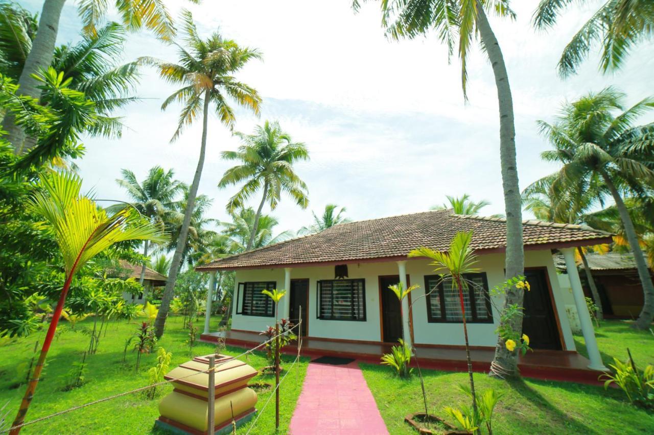 Regant Lake Village, Kollam. Chavara المظهر الخارجي الصورة