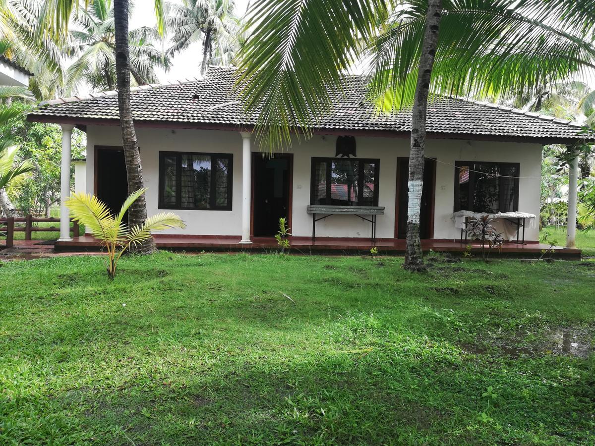 Regant Lake Village, Kollam. Chavara المظهر الخارجي الصورة