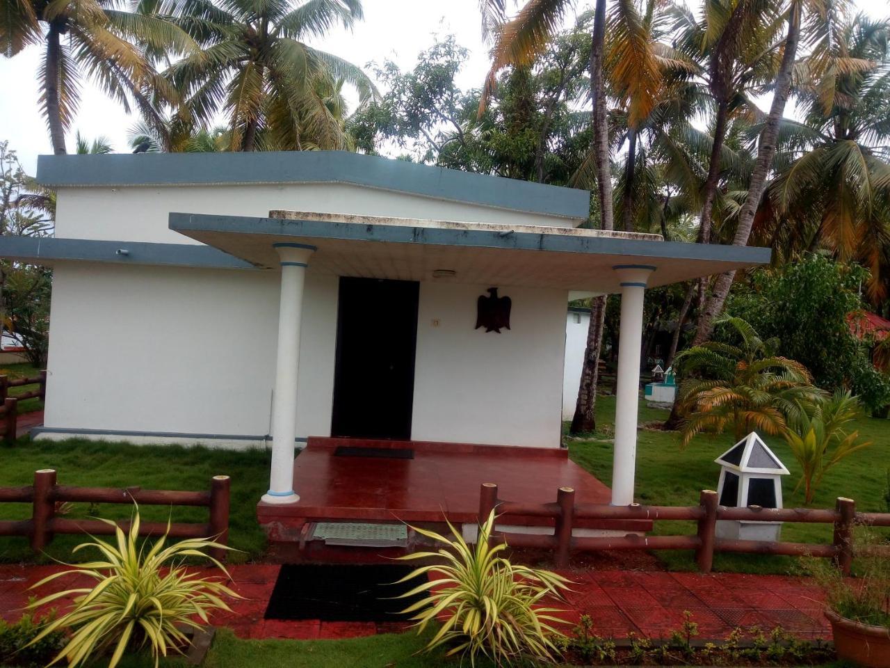 Regant Lake Village, Kollam. Chavara المظهر الخارجي الصورة